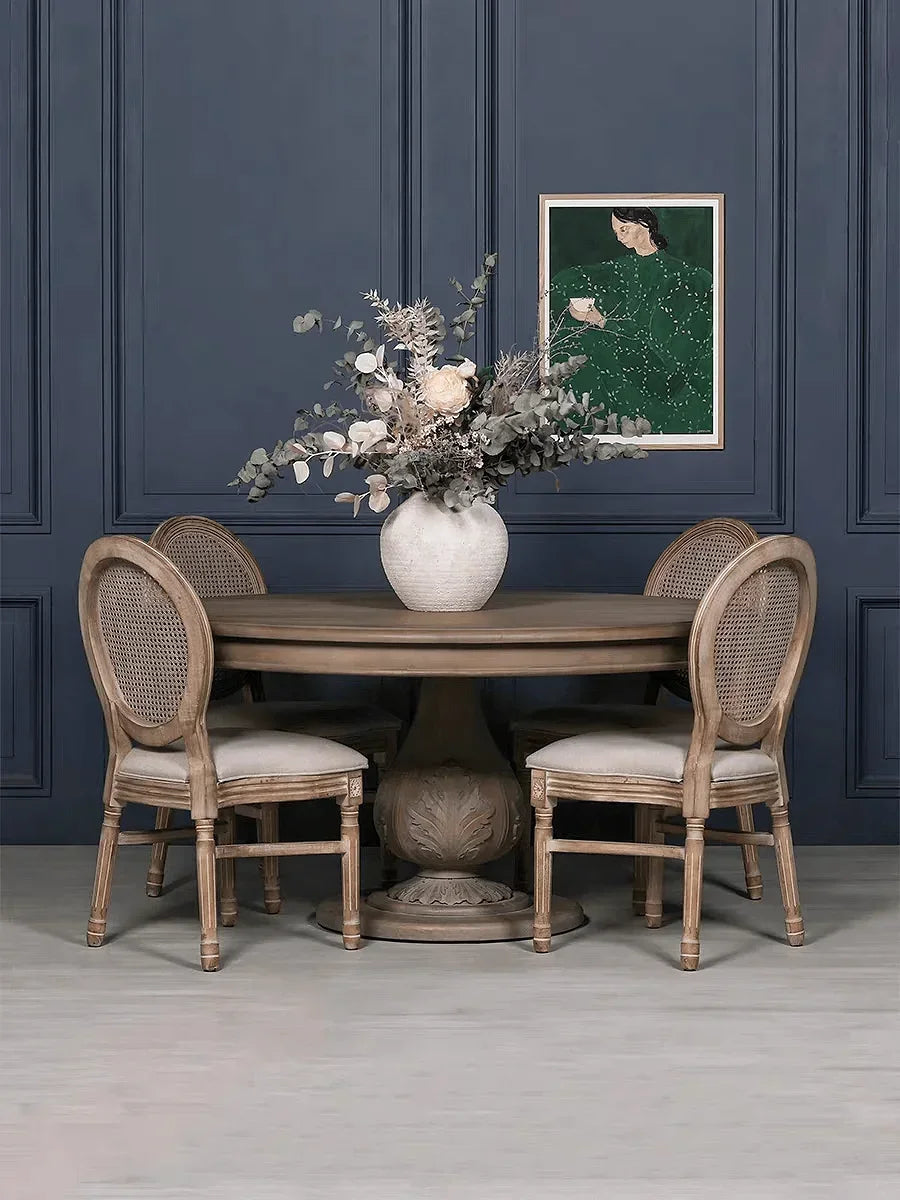 American Retro Solid Wood Round Dining Table